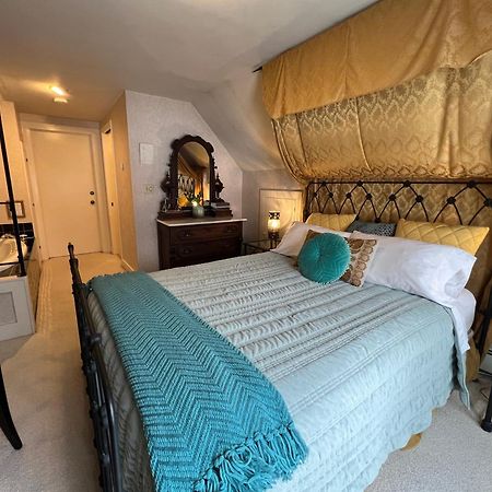 مبيت وإفطار خليج مورو Astor House المظهر الخارجي الصورة