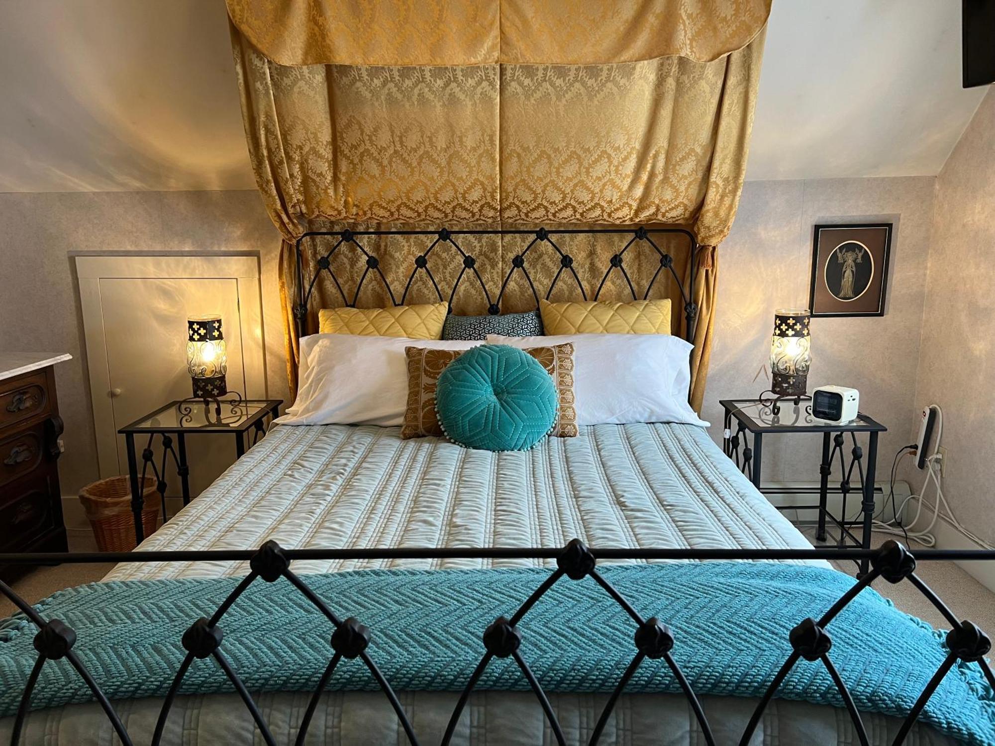 مبيت وإفطار خليج مورو Astor House المظهر الخارجي الصورة
