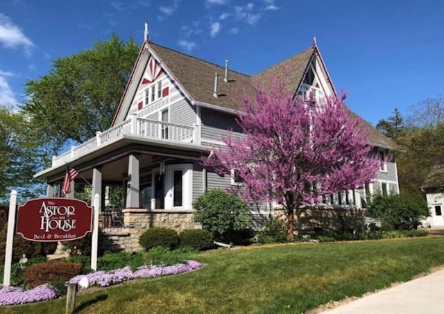 مبيت وإفطار خليج مورو Astor House المظهر الخارجي الصورة