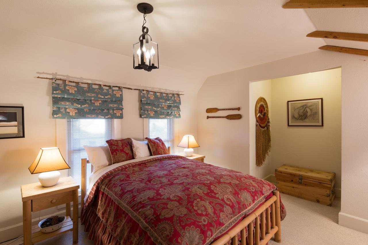 مبيت وإفطار خليج مورو Astor House المظهر الخارجي الصورة