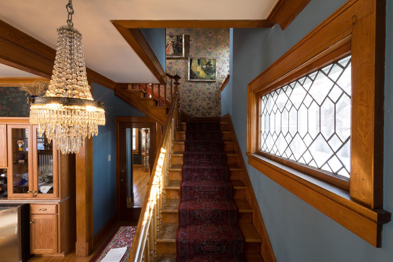 مبيت وإفطار خليج مورو Astor House المظهر الخارجي الصورة
